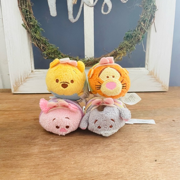 Disney Tsum Tsum Winnie the Pooh Easter Bunny Ear Collection - Picture 1 of 4